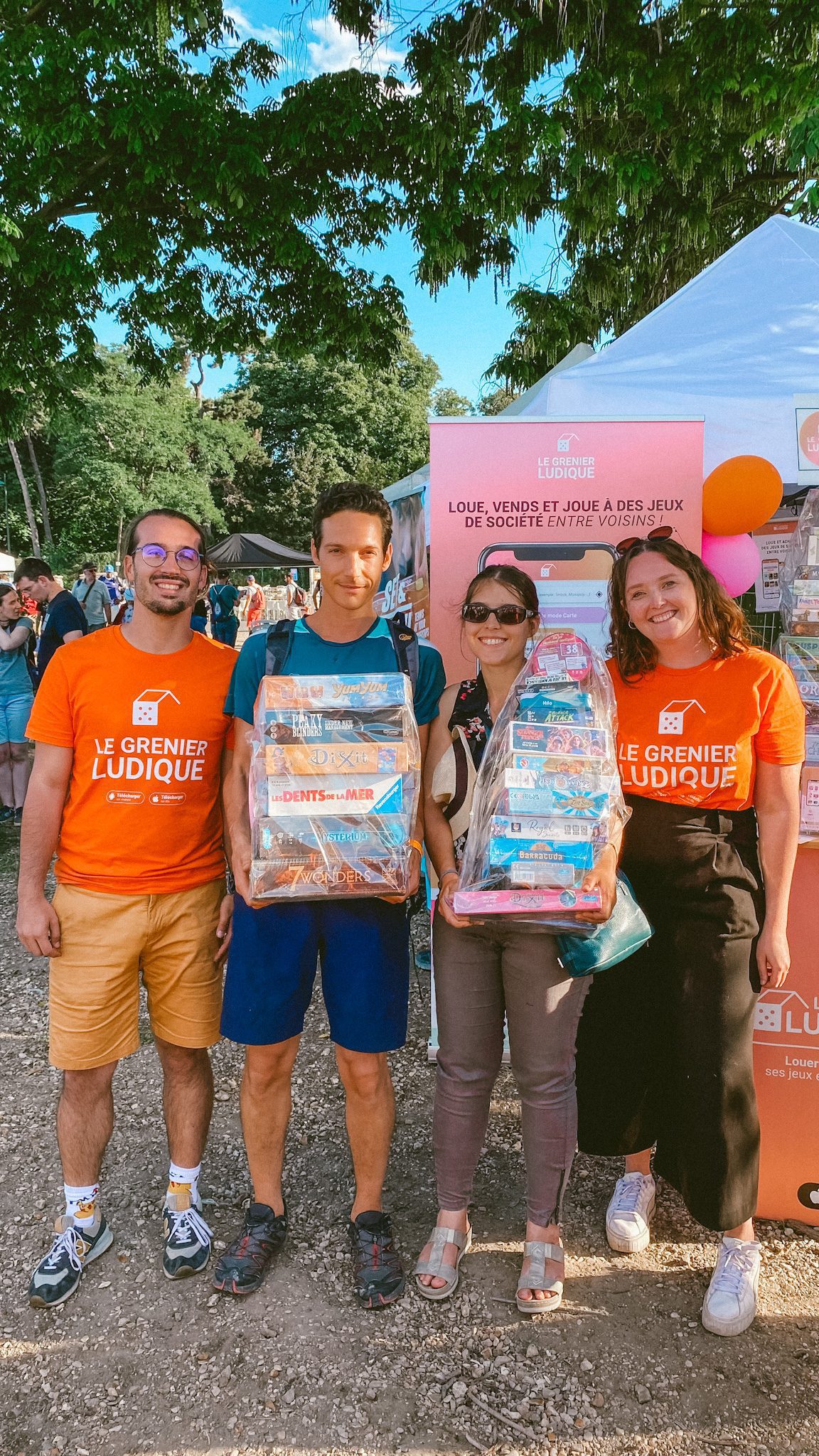 marine robin paris est ludique PEL 2022 gagnante 1 mètre de jeu pile de jeu pile du grenier le grenier ludique jeux de société victoire