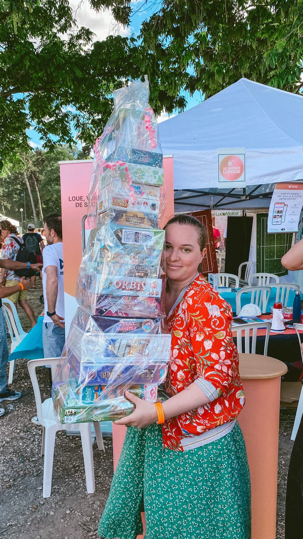 paris est ludique PEL 2022 gagnante 1 mètre de jeu pile de jeu pile du grenier le grenier ludique jeux de société victoire