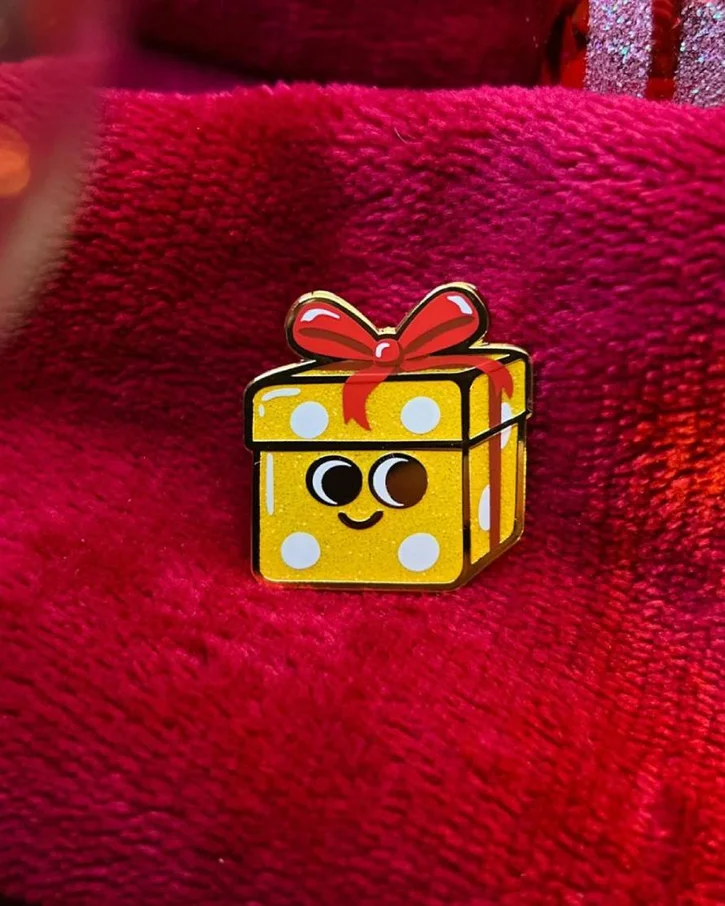 Pin's à Paillettes | 🎁 Le Dé Ballé – Image 3